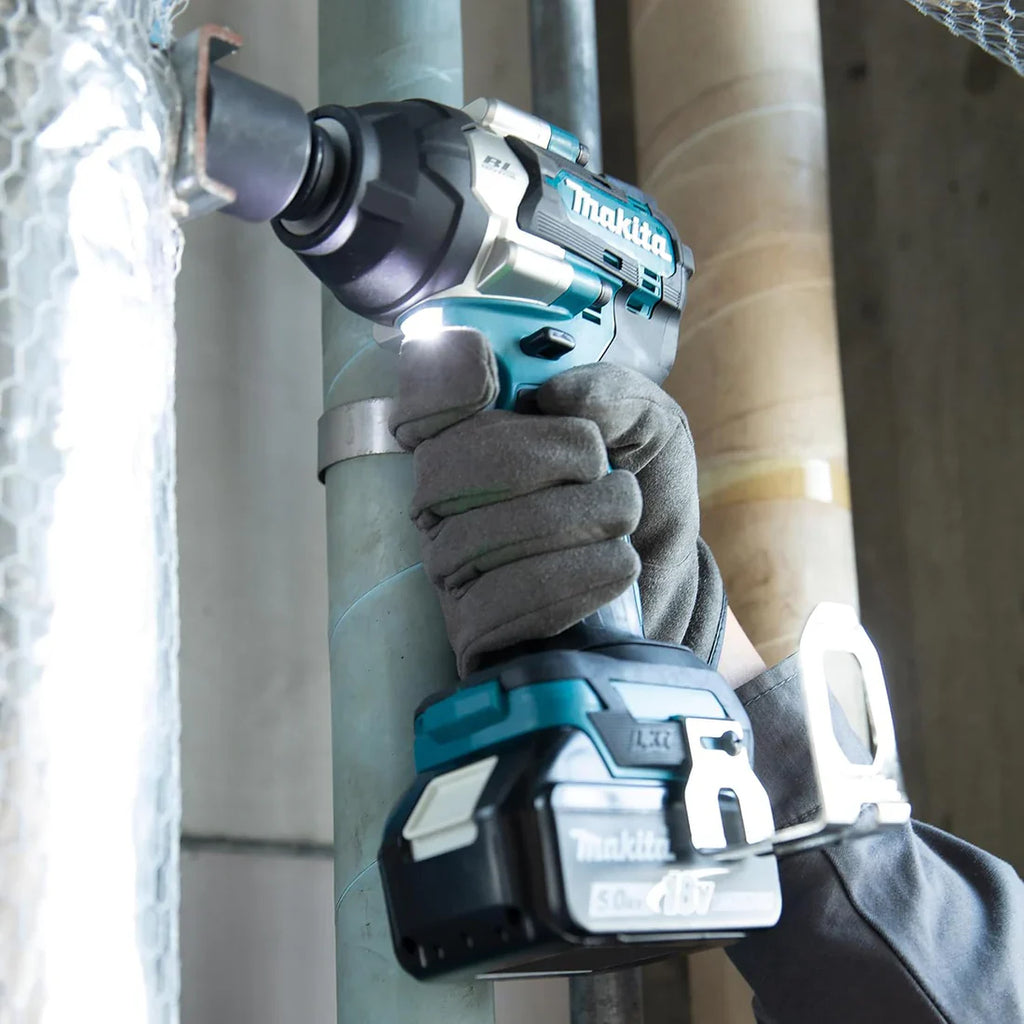 Makita DTW700 18V 1000Nm Impact Wrench